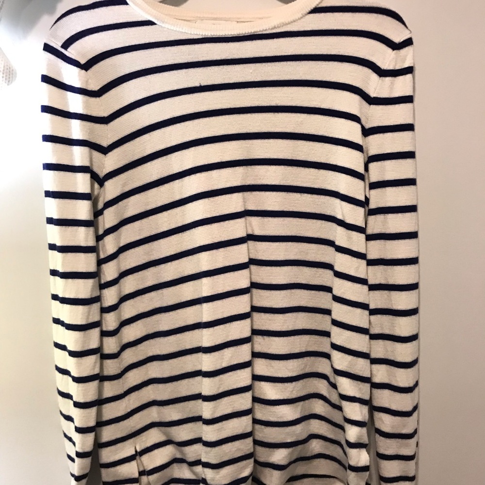 Vineyard Vines Navy blue striped sweater